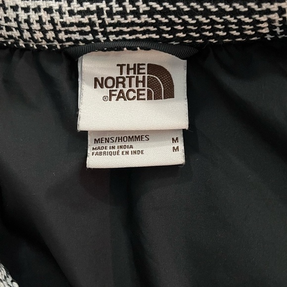 The North Face Valley Twill Utility Shacket - Picture 11 of 13